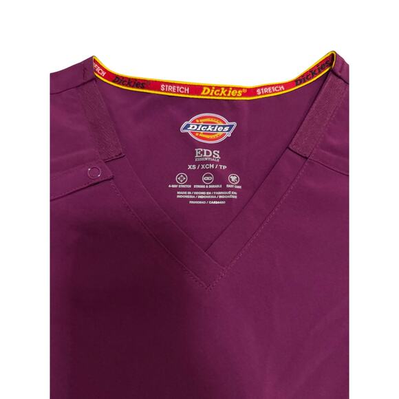 NWT Dickies maroon scrub top sz XS nurse medical - Picture 3 of 6